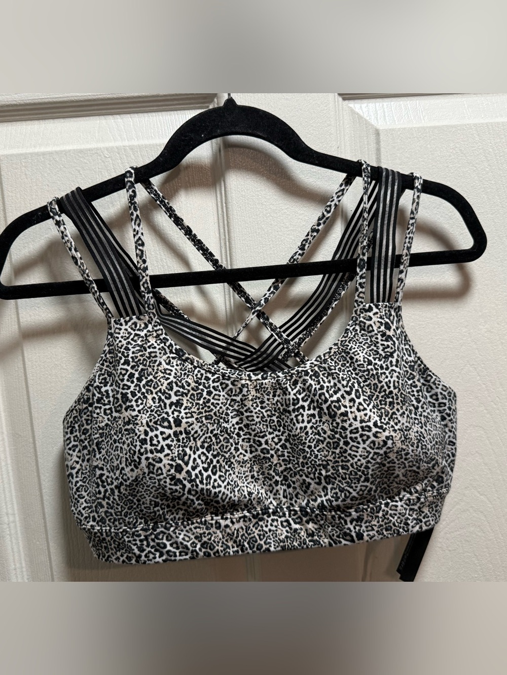 Victoria's Secret Leopard Print Strappy Sports Bra - Black/White size L